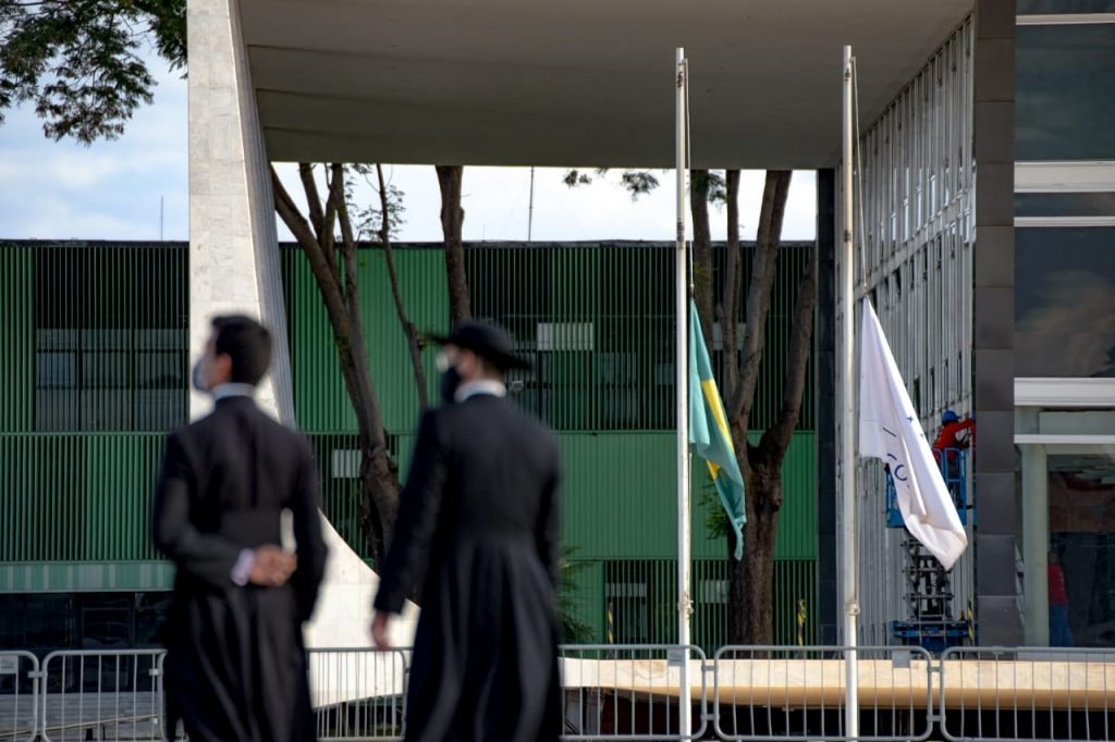 stf luto 100 mil mortos covid 2