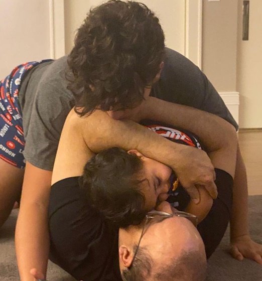 Ibaneis Rocha com os filhos Mateus Rocha e João Pedro Rocha