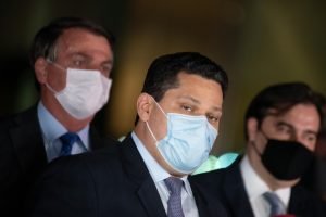 Jair Bolsonaro, Davi Alcolumbre e Rodrigo Maia em coletiva