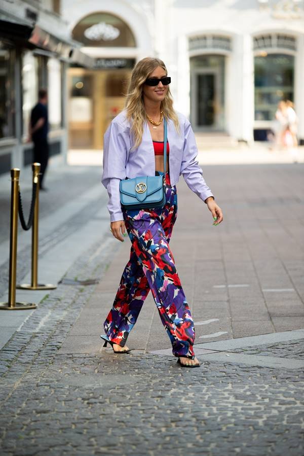 Looks comfy e branco se destacam no street style do Copenhague Fashion Week