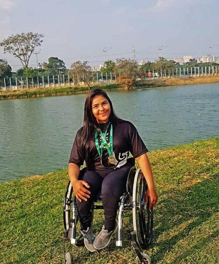 Debora Benevides Raiza, tetracampeã brasileira na paracanogaem