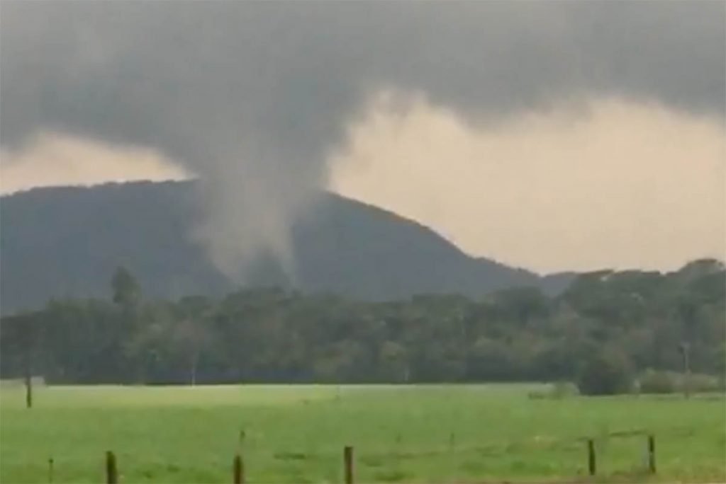 tornado atinge Santa Catarina