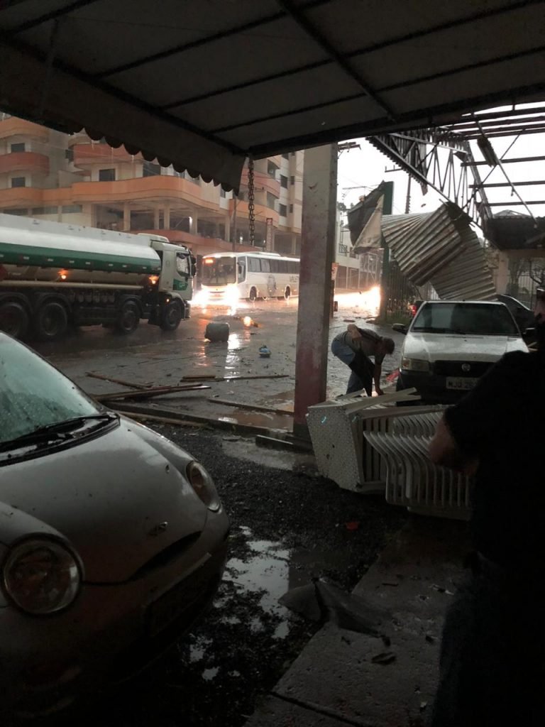 Tornados deixaram rastro de destruição em Santa Catarina