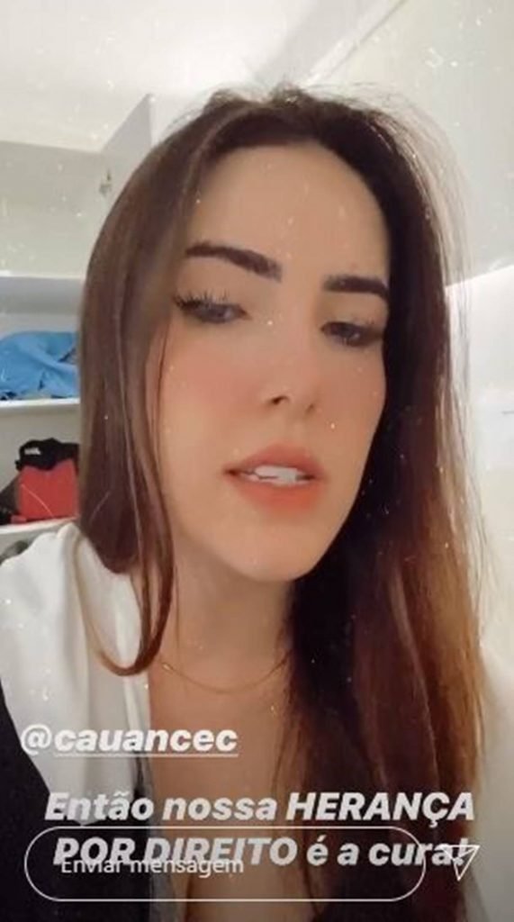 Mariana postou informações sobre a situação do cantor nas redes sociais