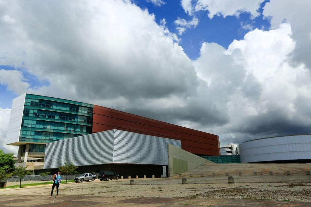 Fachada da Câmara Legislativa do DF (CLDF)