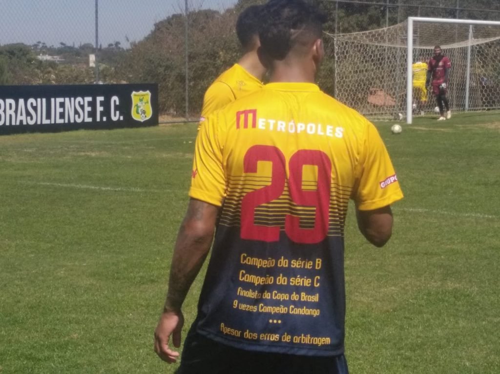 Novo uniforme Brasiliense