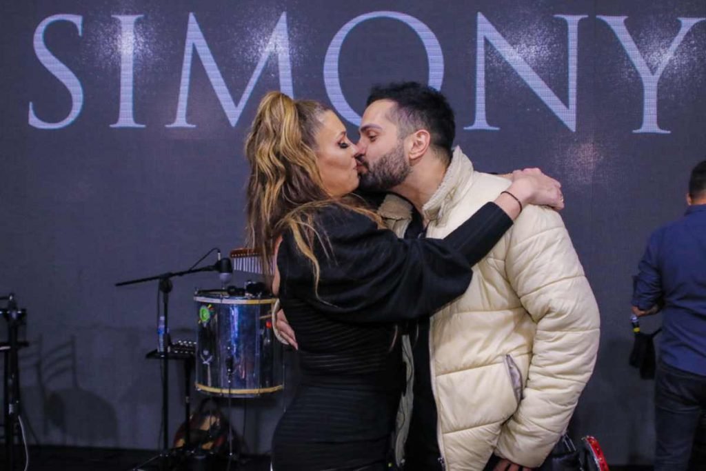 Simony e o namorado Felipe Rodriguez