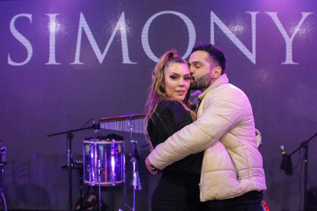 Simony e o namorado Felipe Rodriguez