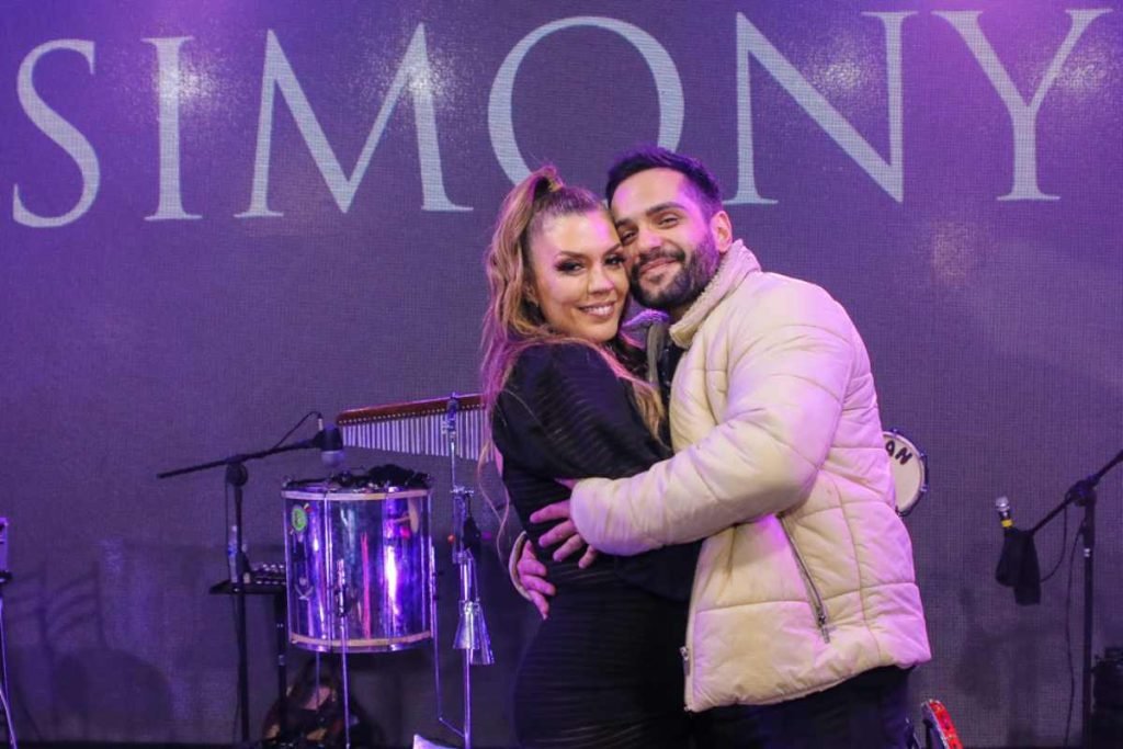 Simony e o namorado Felipe Rodriguez