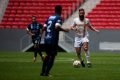 Douglas com a camisa branca do Brasiliense