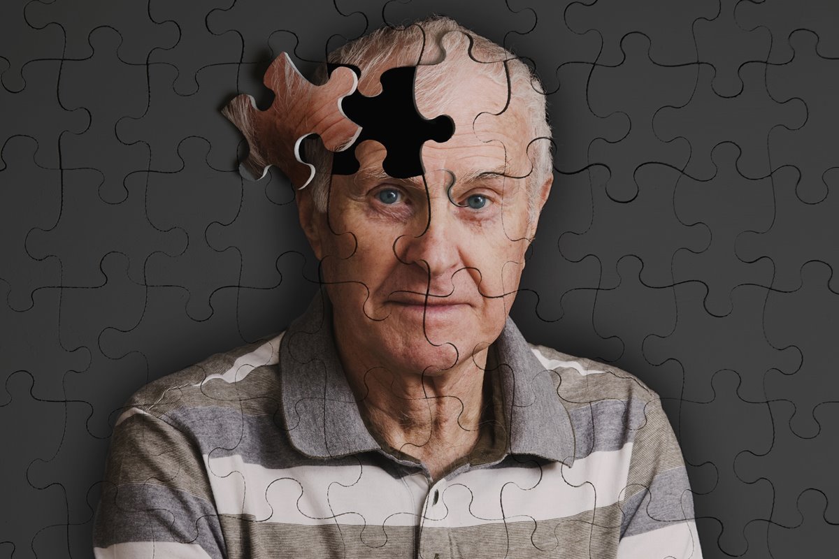 Ouvir música favorita ajuda no tratamento de pacientes com Alzheimer