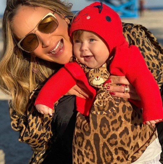 Claudia Leitte e a filha