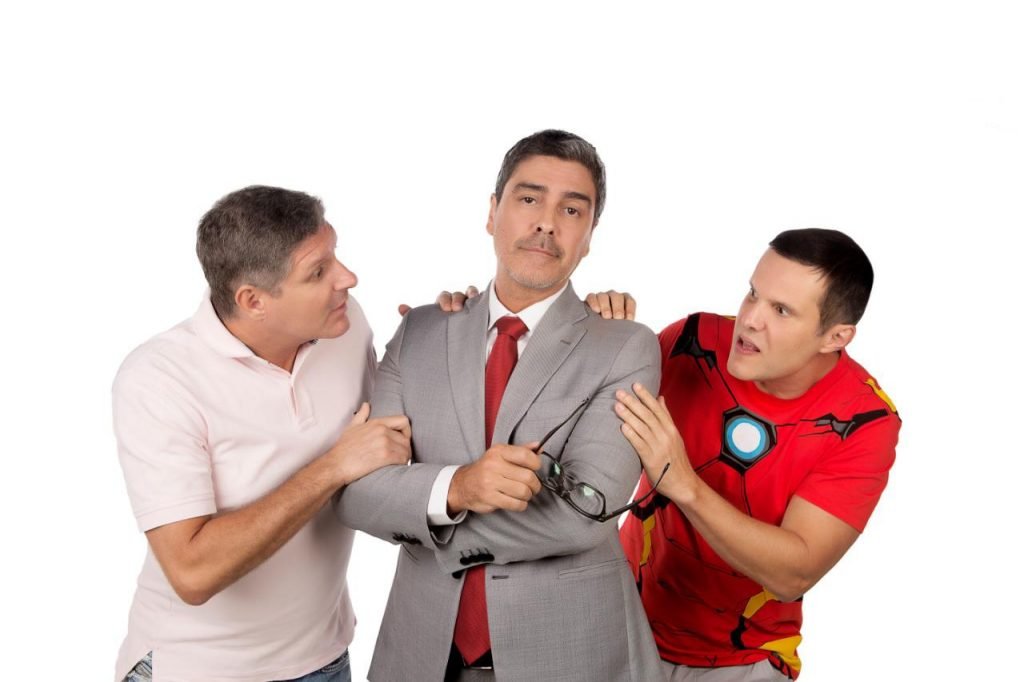 Junno Andrade e elenco de peça 6