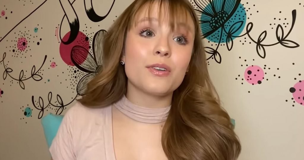 Larissa Manoela