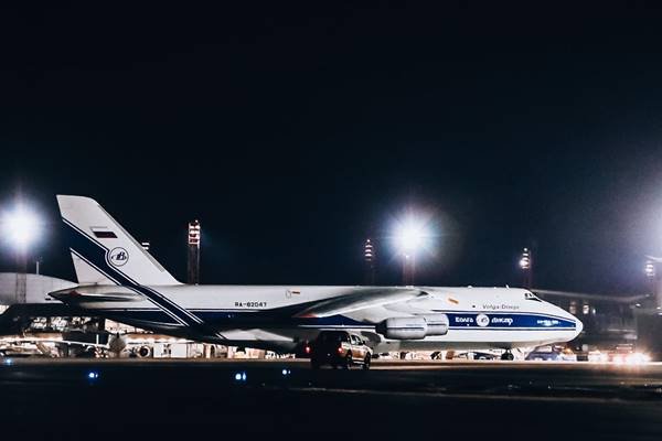 Antonov pousa no Aeroporto de Brasília