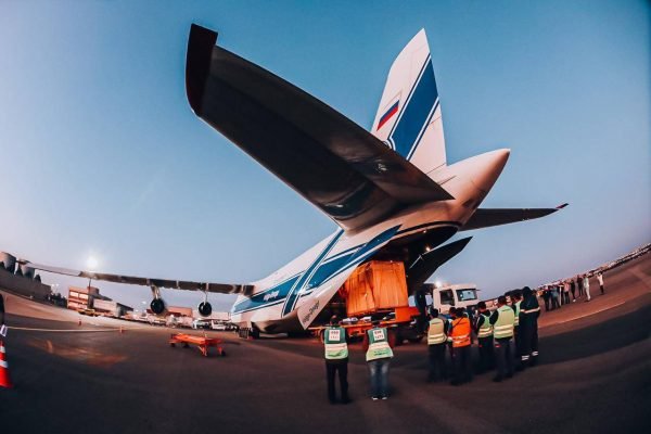 Brasil receberá voo especial de companhia aérea ucraniana que buscará carga  de 7.300 quilos