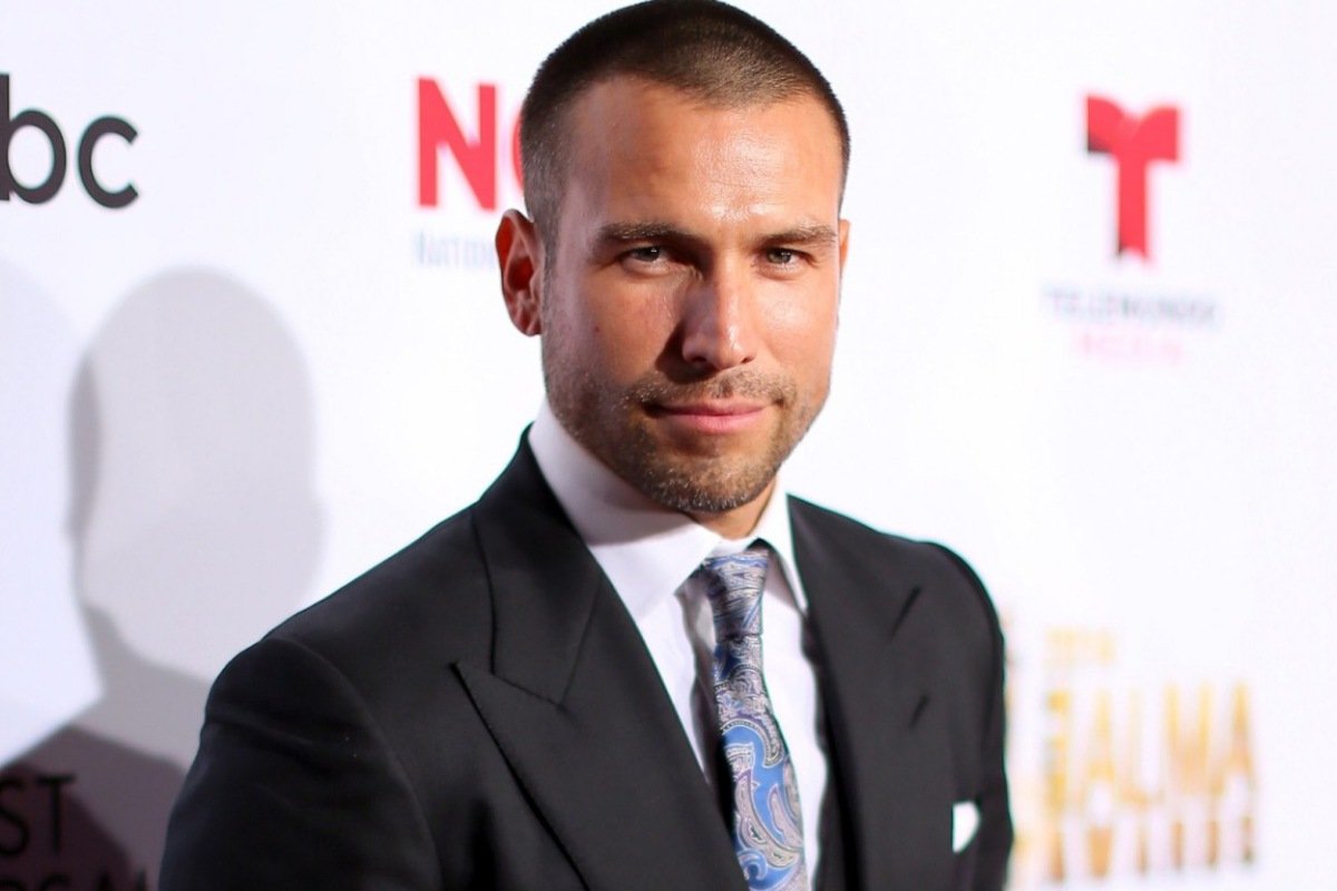 Após meses sumido, Rafael Amaya voltar a interpretar El Seño Após meses sumido, Rafael Amaya voltar a interpretar El Señor de los Cielos...