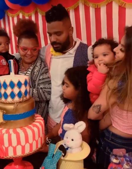 Arlindinho faz festa com aglomeração em plena pandemia do coronavírus