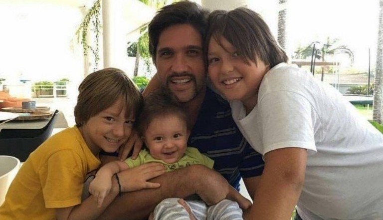 Leo Chaves e os filhos