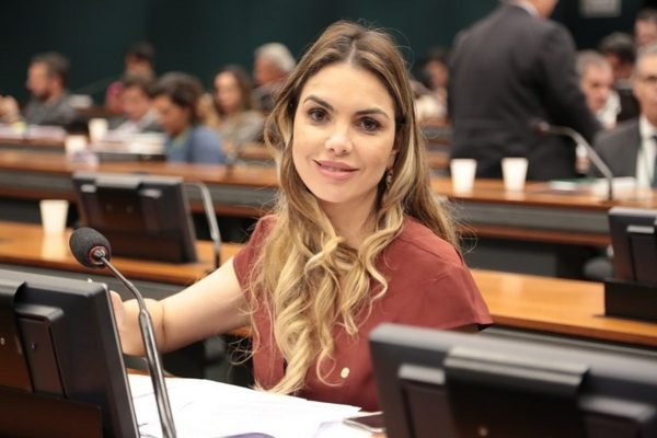 Deputada federal Paula Belmonte