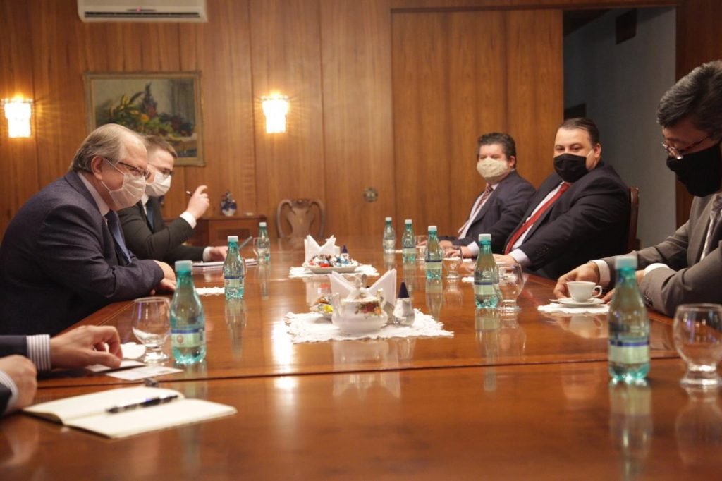 Encontro de representantes do GDF com o embaixador da Rússia no Brasil