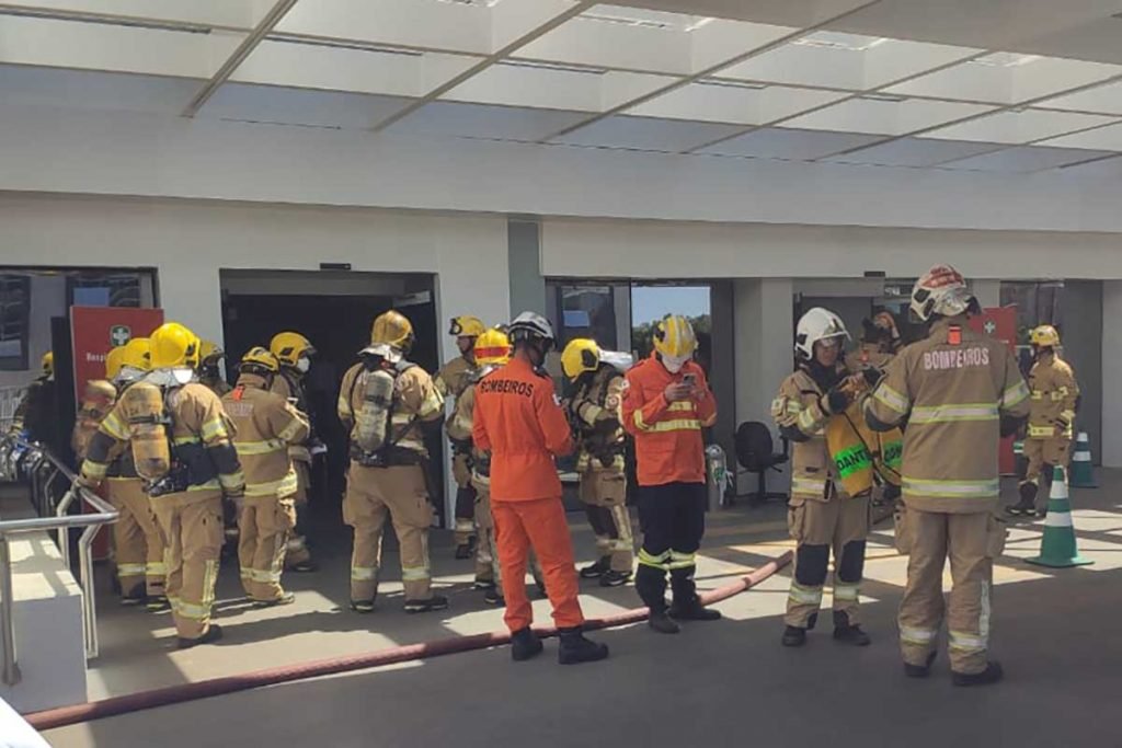 Incêndio no hospital Santa Luzia em Brasília5