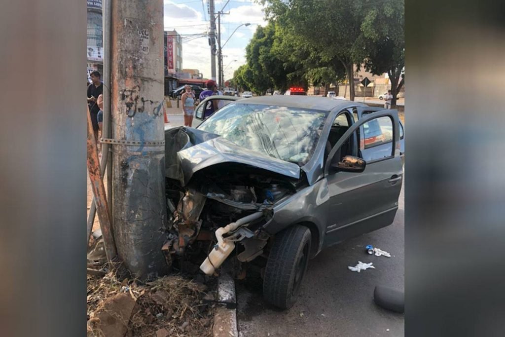 MidiaNews  Polícia suspeita que motorista tenha dormido ao volante