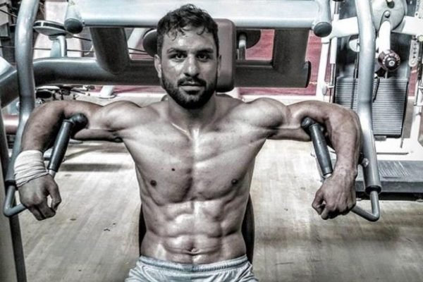 Lutador Recebe 2 Penas De Morte E E Torturado Por Protestar Contra Governo