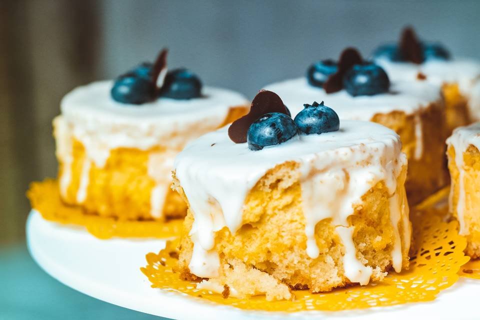 Receita de Bolo de leite condensado sem açúcar e sem dar trabalho