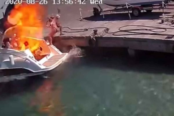 Explosão de barco na Itália