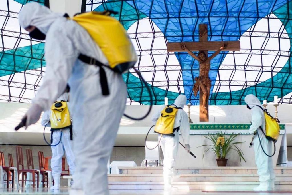 Descontaminação da Catedral Metropolitana Nossa Senhora Aparecida