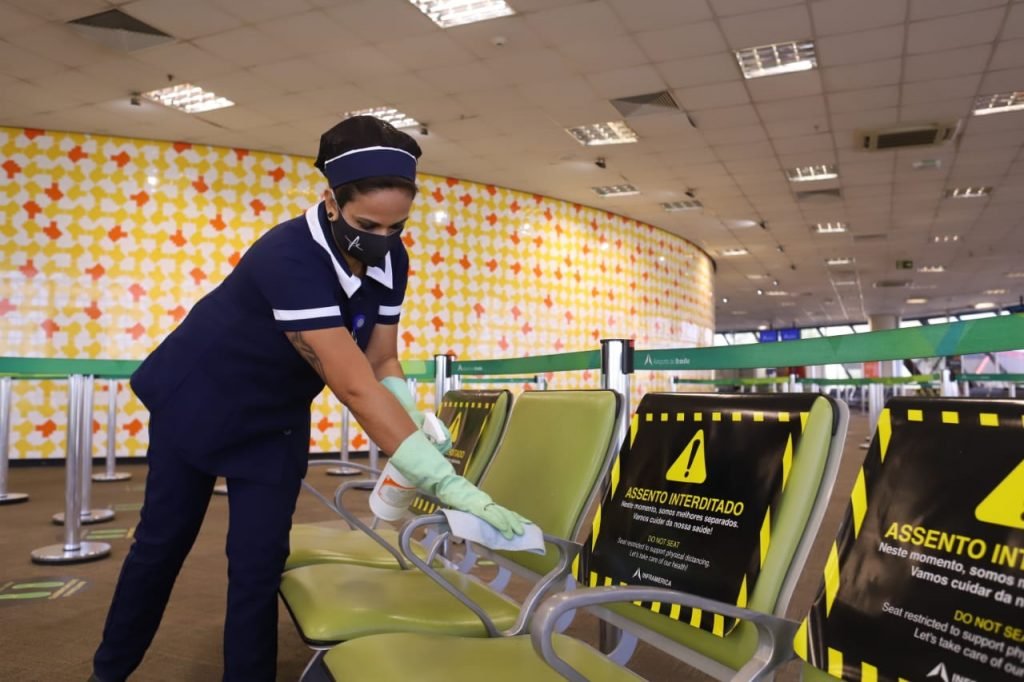 Desinfecção no Aeroporto de Brasília