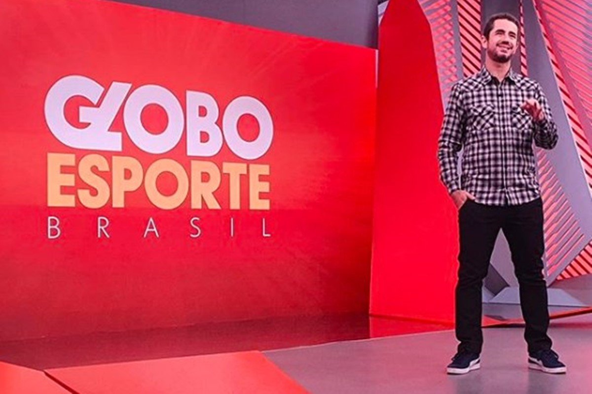 Apresentador do Globo Esporte é afastado após sentir dor de