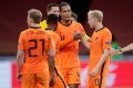 Holanda vence a Polônia
