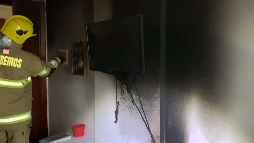 Incêndio em apartamento de Águas Claras