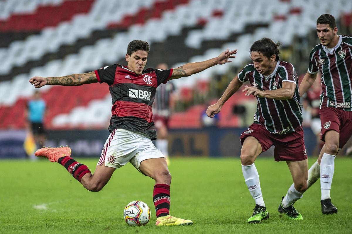 Jogo de hoje! Flamengo x Fluminense: escalações, desfalques e onde