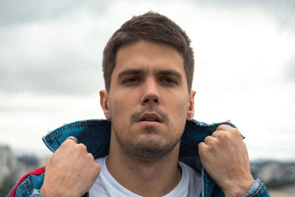 Eric Surita faz post amoroso para Lucas Selfie, apaga e explica ...
