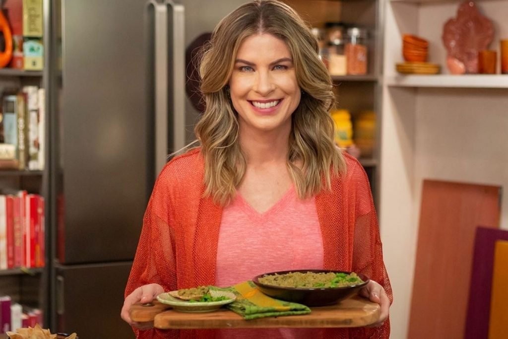 Eleita "musa da quarentena", Rita Lobo salva famílias ao ensinar a