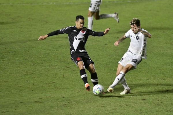 Vasco empata com o Botafogo no primeiro jogo da semifinal do