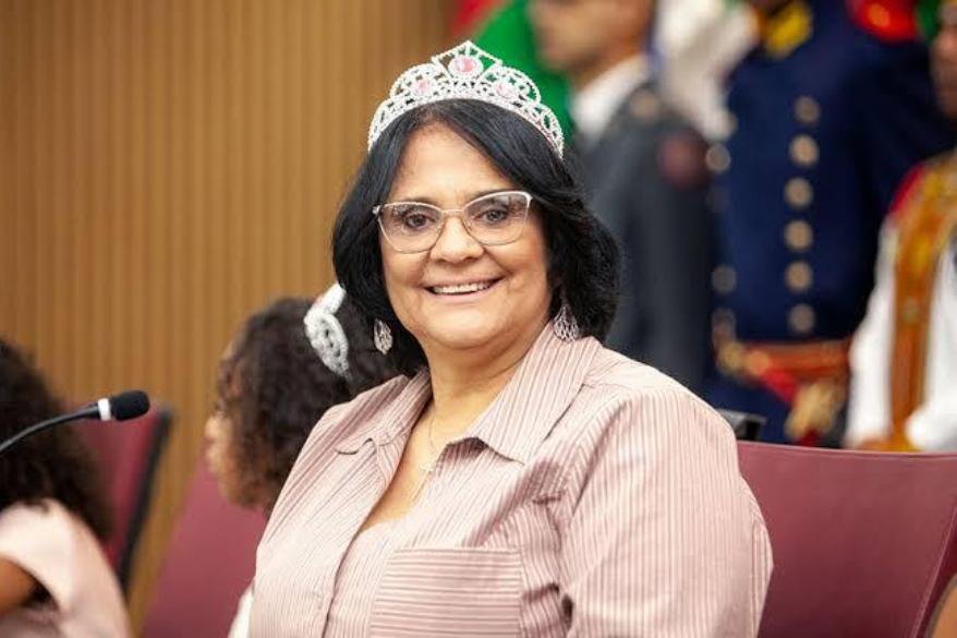 Ministra Damares Alves