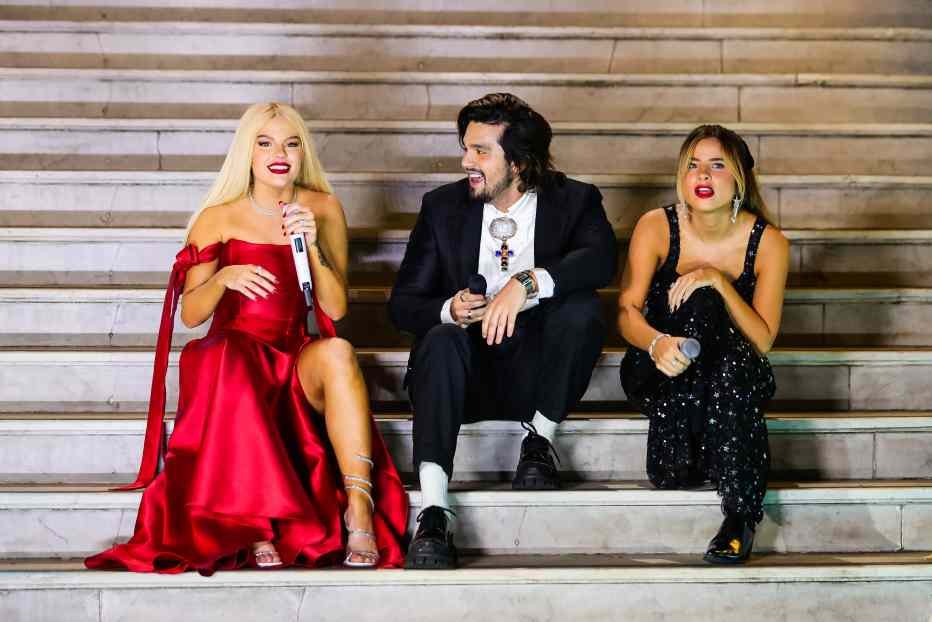 Luisa SOnza Luan Santana Giulia Be