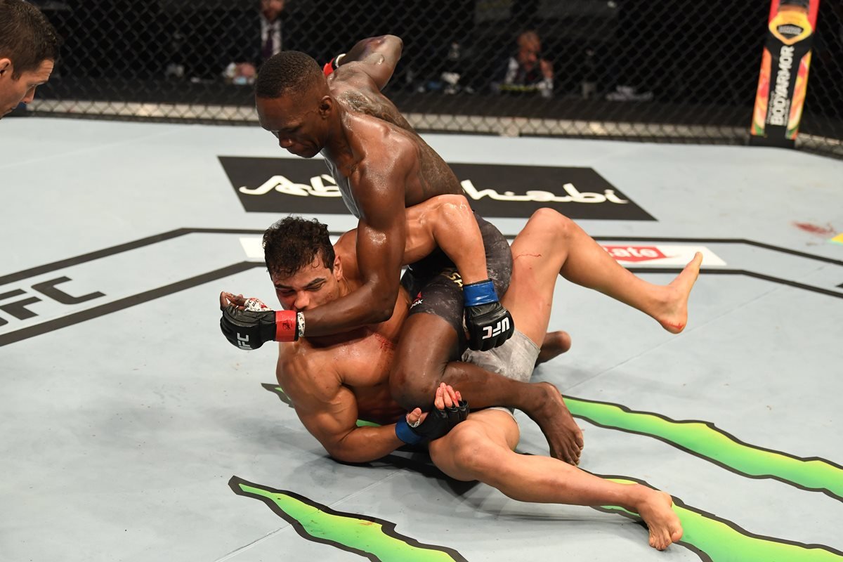 Ufc Adesanya Nocauteia Borrachinha Finaliza Com Sarrada E Mantem Cinturao