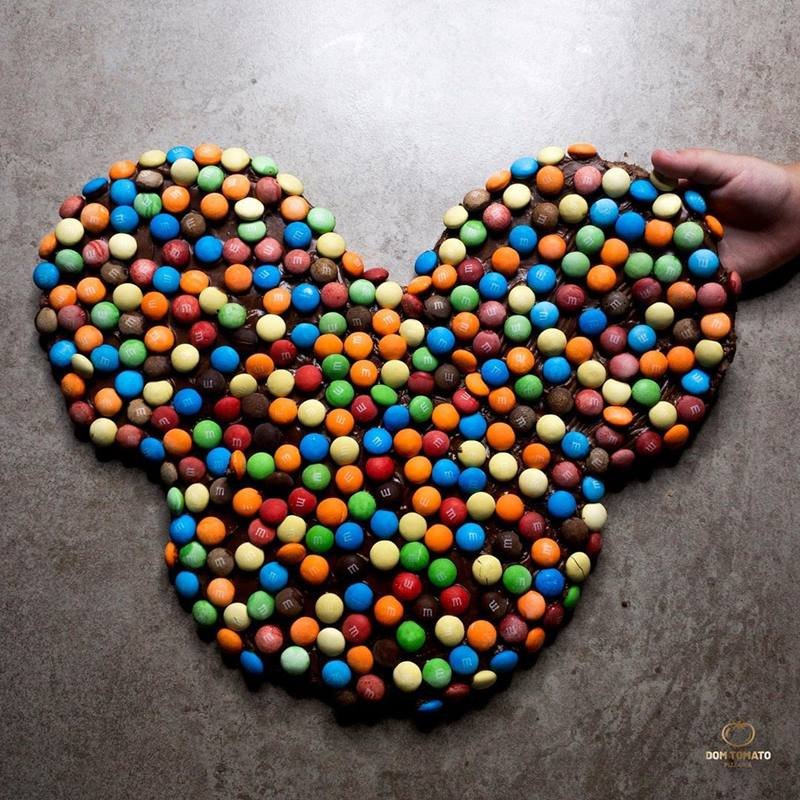 Pizza em formato de Mickey
