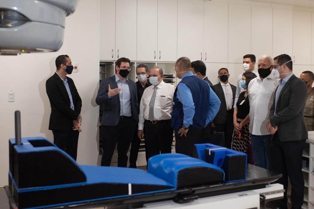 O governador Ibaneis Rocha entrega nessa quarta-feira (30:9), o Centro de Radioterapia do Hospital Regional de Taguatinga (HRT)