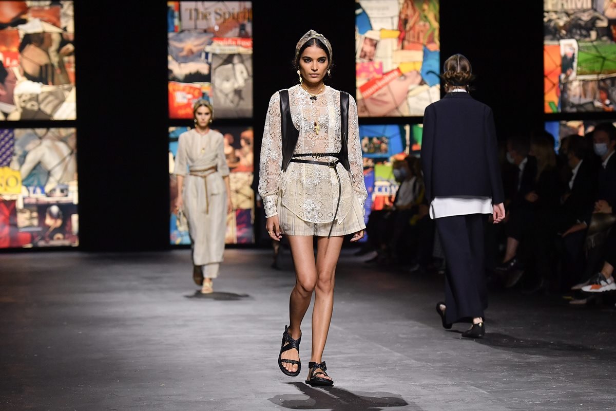 Paris Fashion Week: veja destaques de Dior e Loewe na primavera/verão 2021