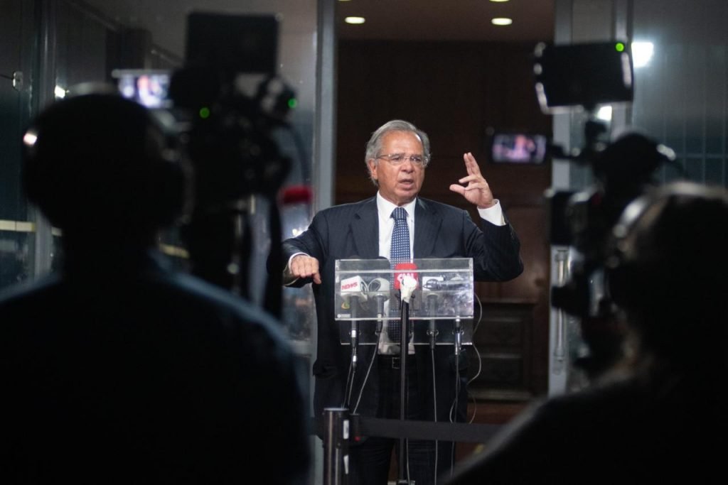 Ministro Guedes coletiva economia