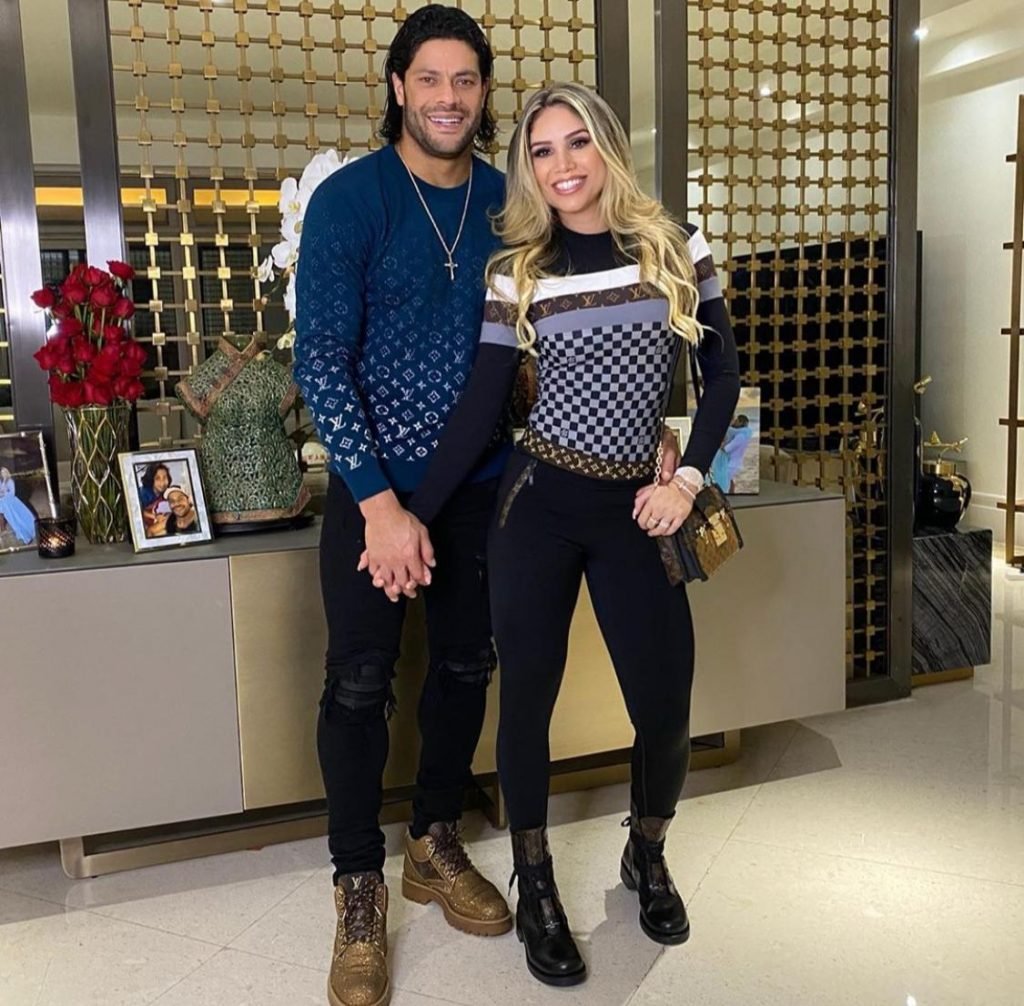 Hulk Paraíba e Camila Ângelo