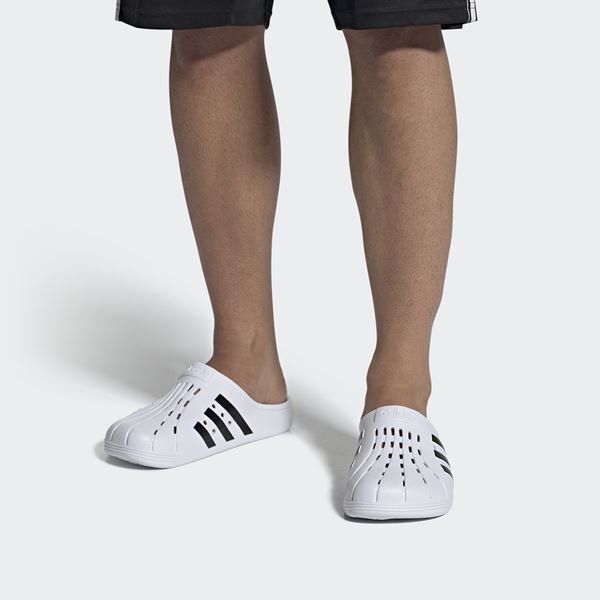 Adidas lança Clogs de borracha inspirado no clássico tênis Superstar. Veja!  | Metrópoles