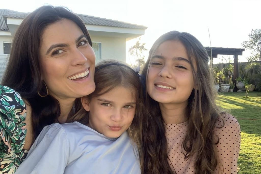 Patrícia Bontempo com Ana Beatriz e Maria Eduarda_1