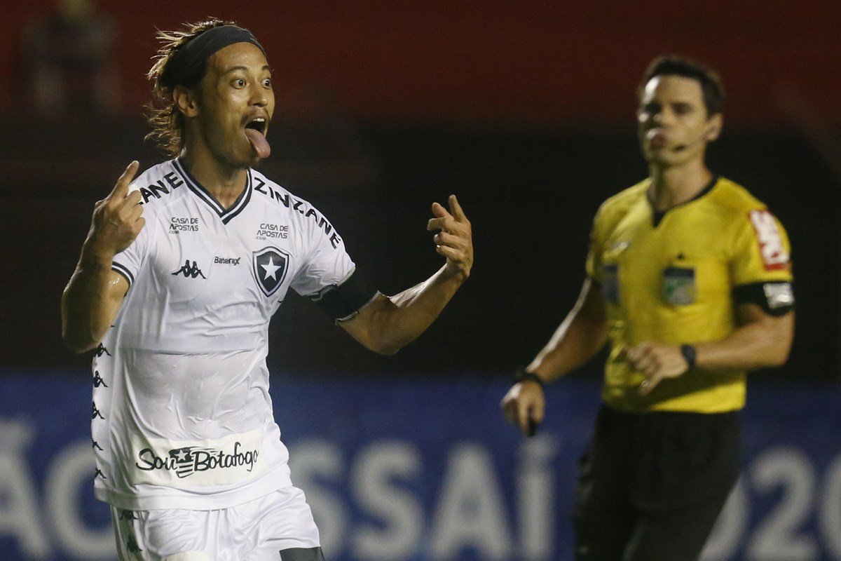 Honda Faz Gol, Botafogo Se Segura Com Um A Menos E Vence O Sport ...